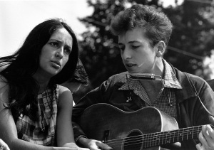 Dylan og Joan Baez ífyrst 1960'árunum